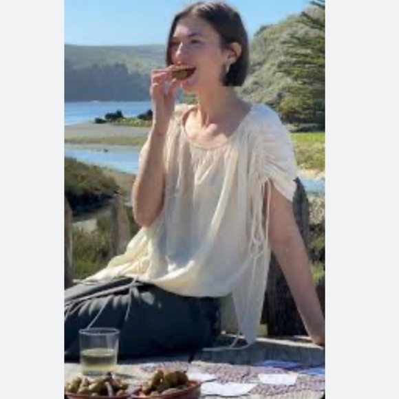 Modern Citizen Akari Semi Sheer Gathered Shoulder Blouse NWOT Cream Natural - Picture 12 of 15